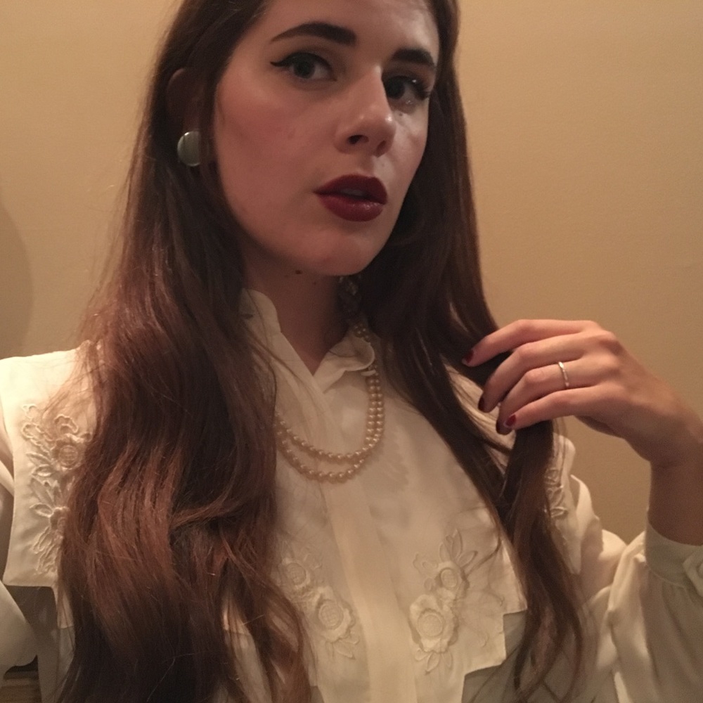Meet your Posher, Madeline